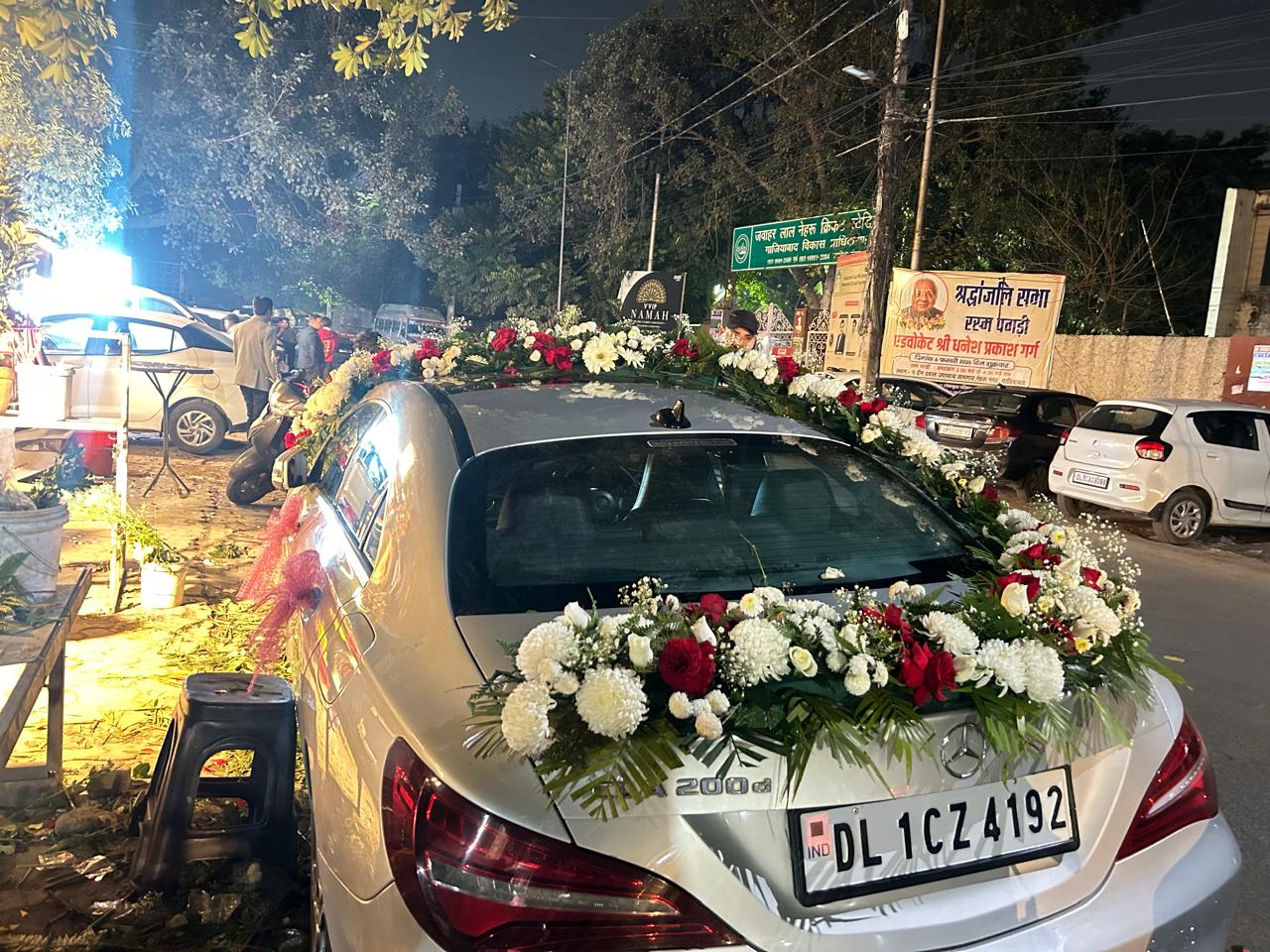 Affordable shaadi car decoration design for weddings in Ghaziabad and Noida