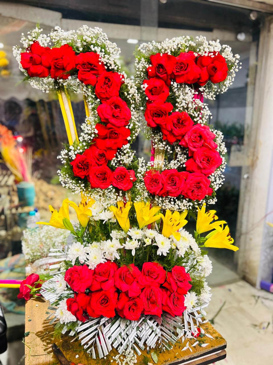 25th Birthday Bouquet Cake Delivery Ghaziabad
