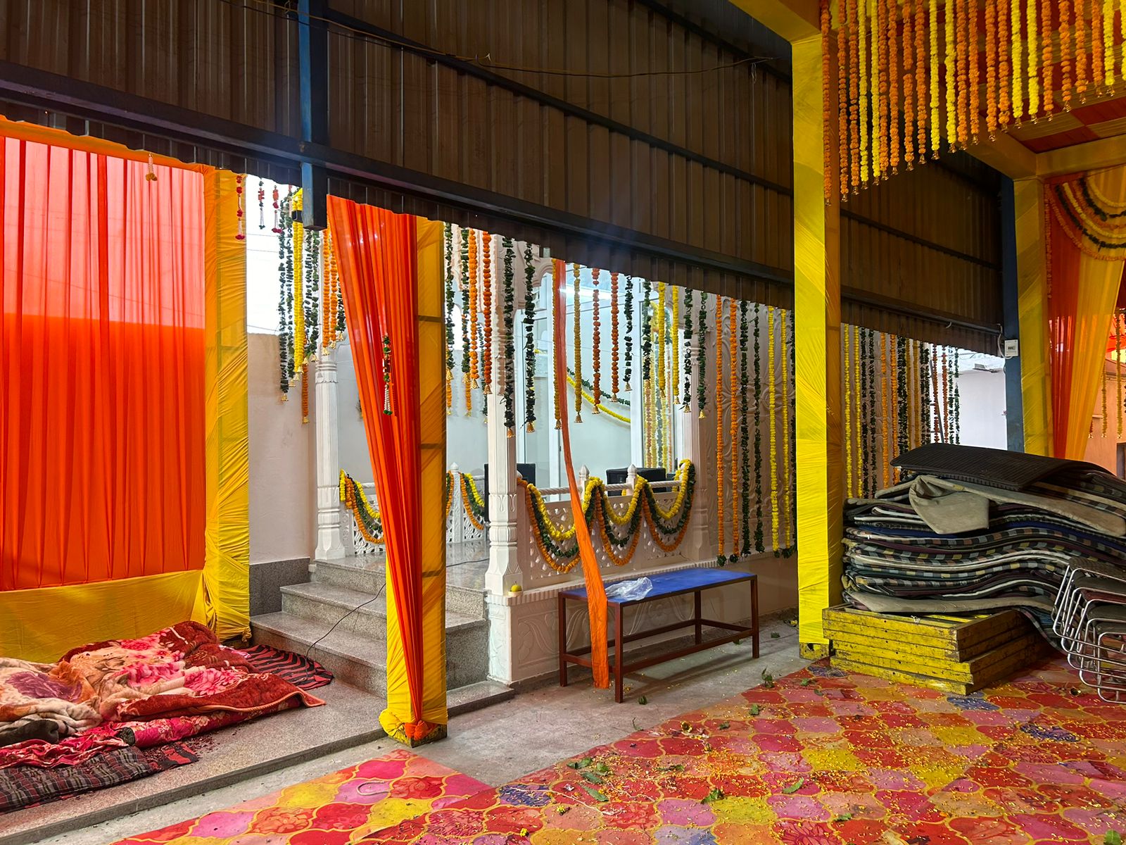 Wedding Home Genda Flower Patta Chunni Decoration